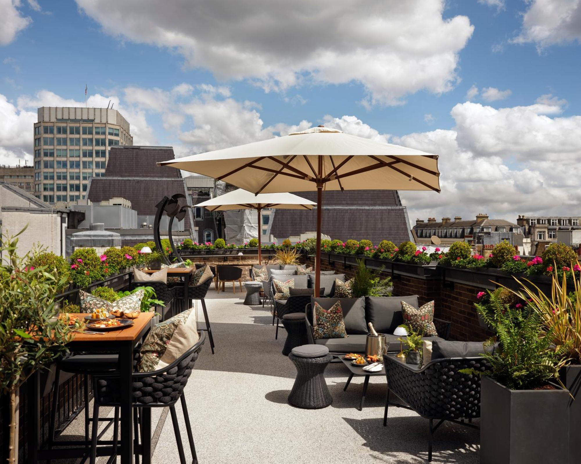 โรงแรมเดอะ สแตฟฟอร์ด ลอนดอน ภายนอก รูปภาพ The rooftop bar at the London Edition