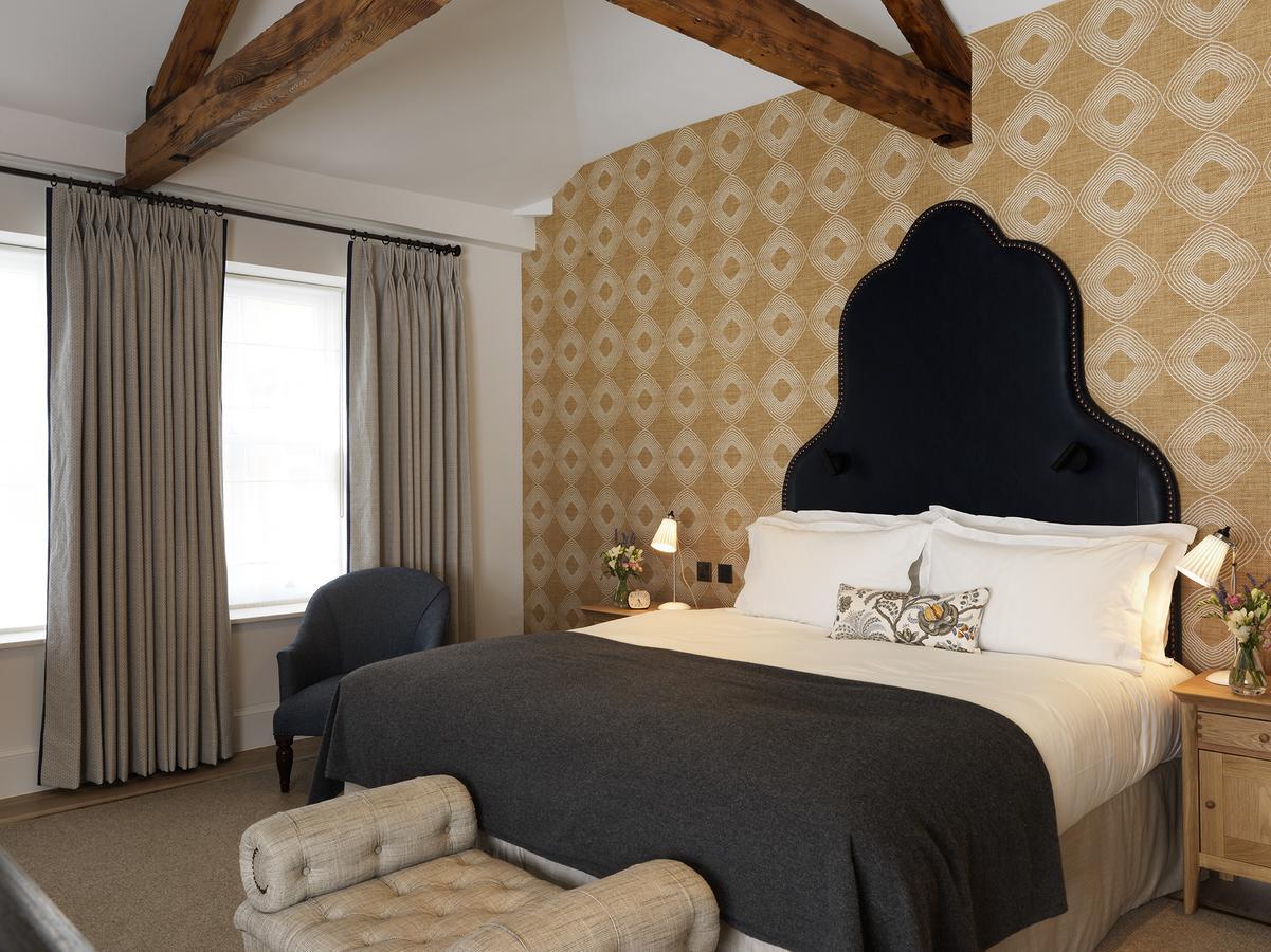โรงแรมเดอะ สแตฟฟอร์ด ลอนดอน ภายนอก รูปภาพ A bedroom at The Mitre