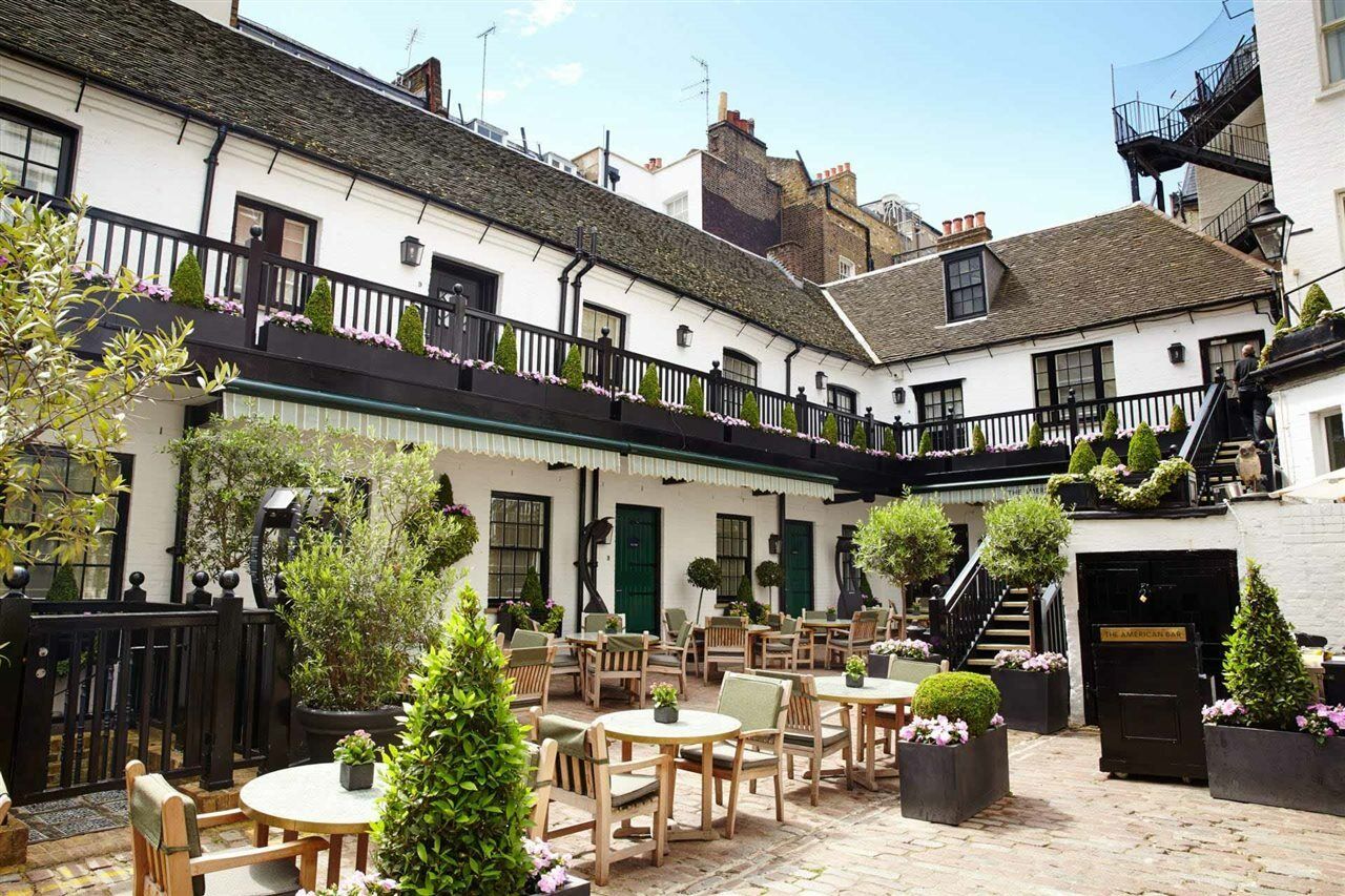 โรงแรมเดอะ สแตฟฟอร์ด ลอนดอน ภายนอก รูปภาพ The courtyard of the Swan Inn